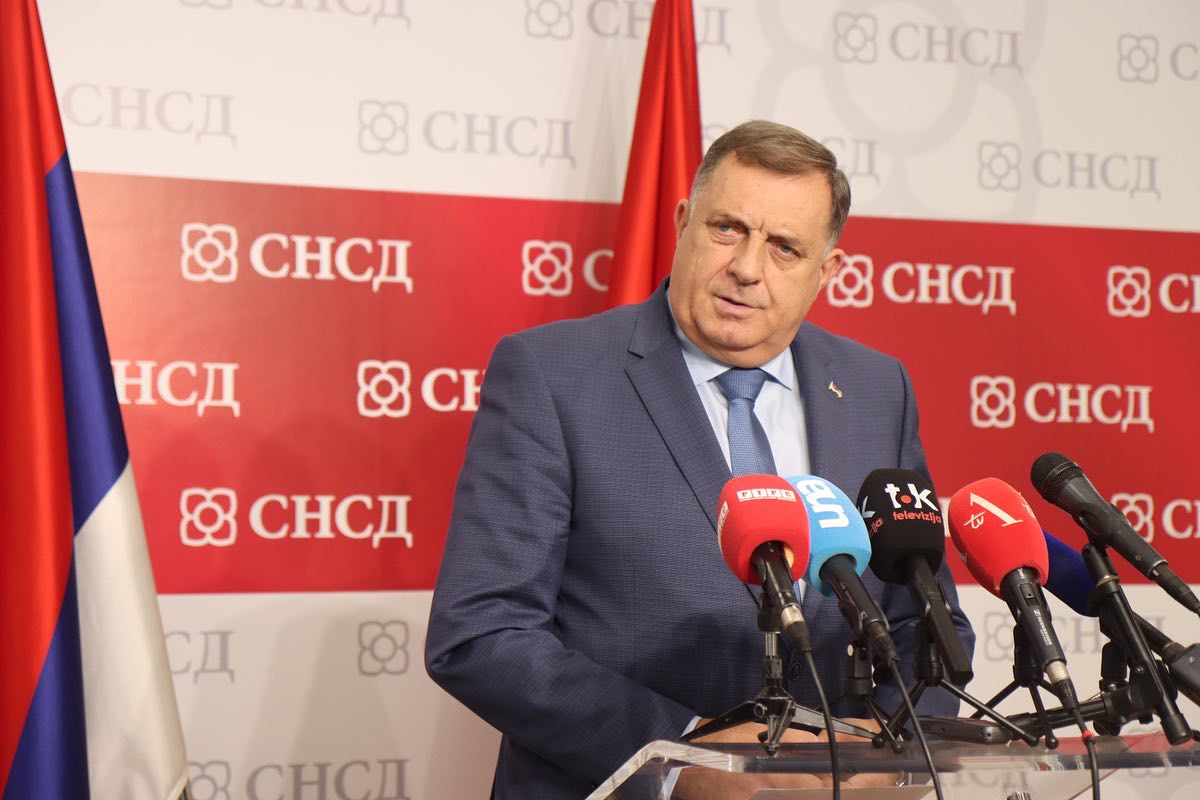 Atlatszo Vajdasag Bih Milorad Dodik