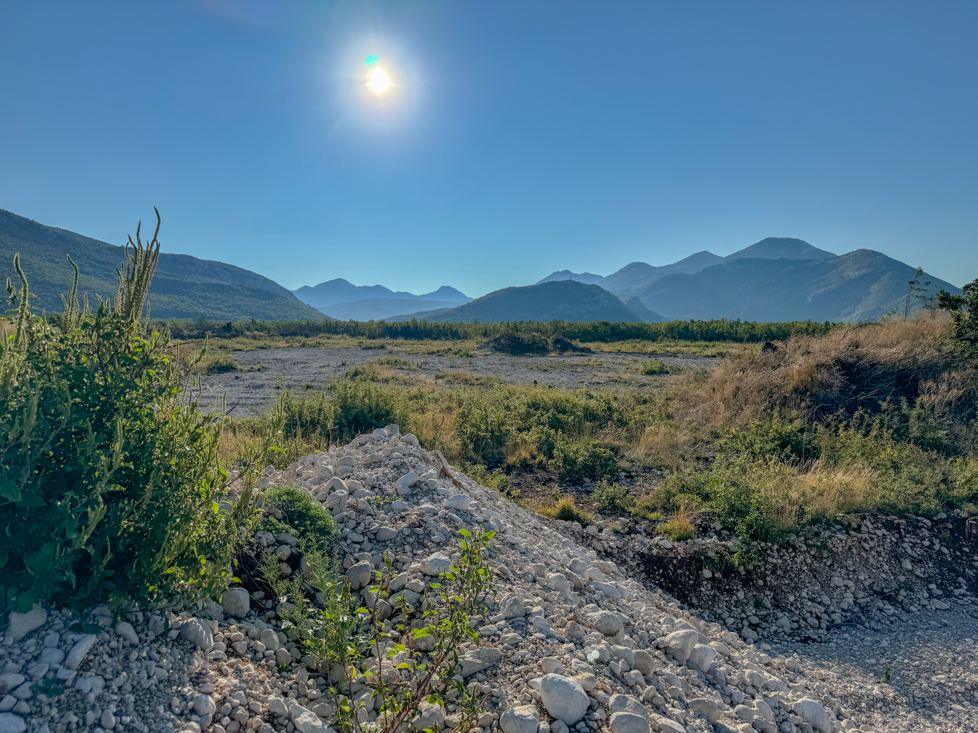 Na teritoriji SE Trebinje 1 vedro je i sunčano čak i sredinom septembra. Trebinje, Zupci, 12.9. 2024. Izvor: Átlátszó Vajdaság